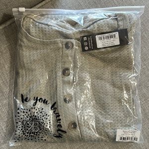 Bamboo Waffle Knit Nursing & Maternity Henley Shirt | Pistachio - X-Large